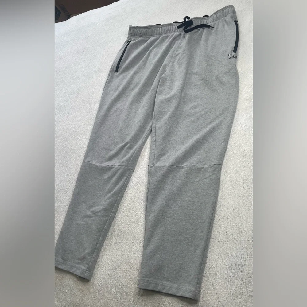 Reebok Light Gray Men's Athletic Pants~ Size XL ~ Weekender